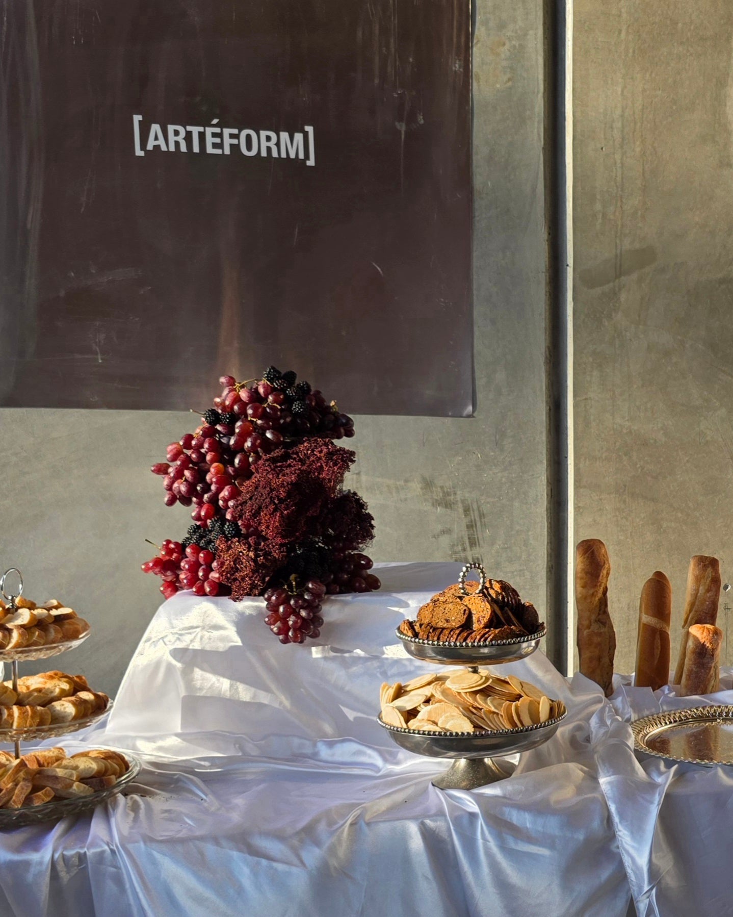 Platinum Spread Grazing Table